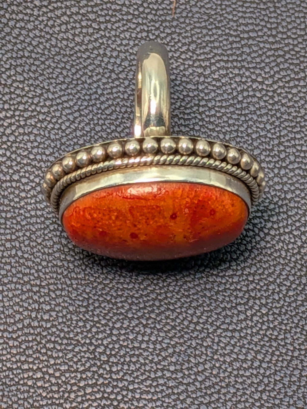 Heavy 13.2g 925 Sterling Silver Red Coral Ring Sz 8.25 - Picture 10 of 10